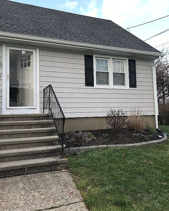 20 Connors Ln, Stratford, CT 06614 Zillow