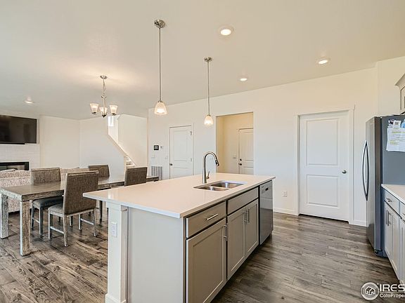 5th image of 208 N 45th Ave