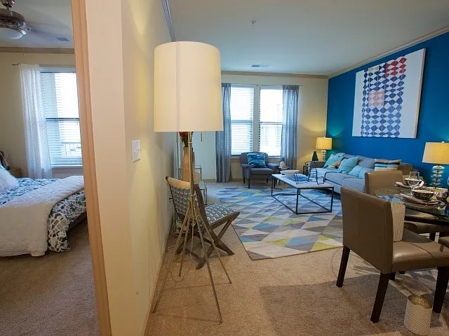 Penrose Square Apartments — Photo 21