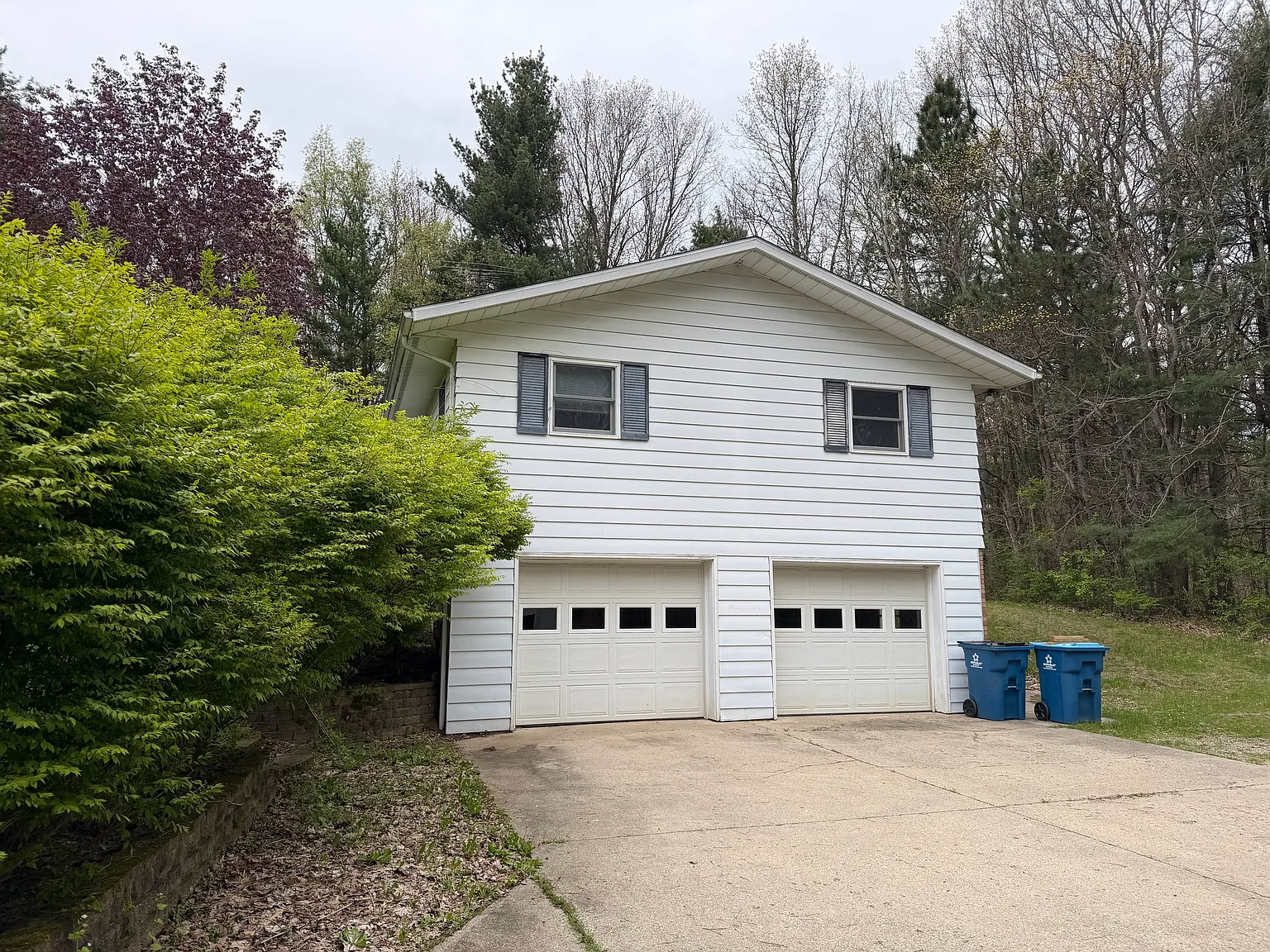 3 bed, 1852 sqft, $2,950 — Photo 2