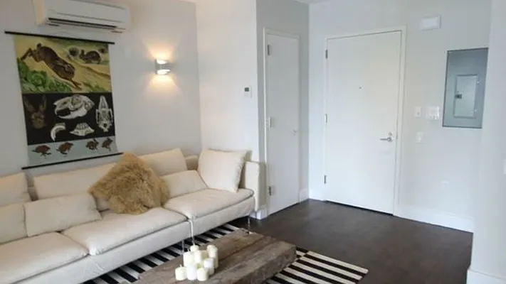 Rented by Nooklyn NYC LLC | media 52