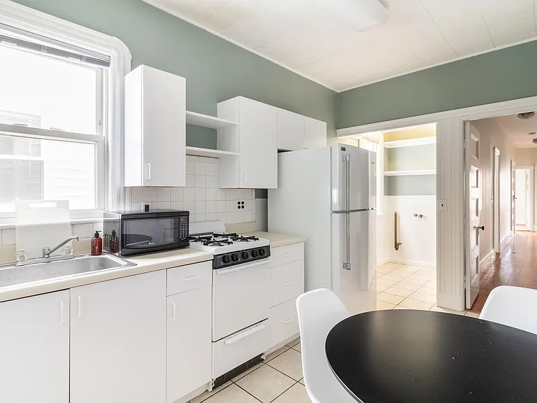 789 Columbia Rd #2L — Photo 3