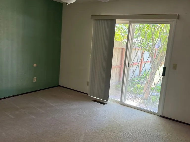 425 Corello St — Photo 20