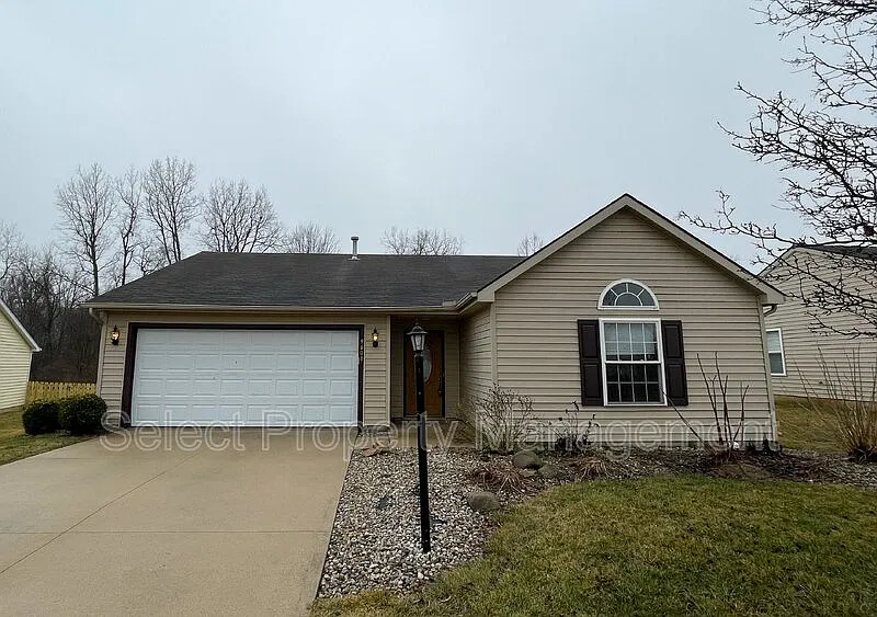 3 bed, 2.0 bath, 1278 sqft, $1,599 — Photo 1