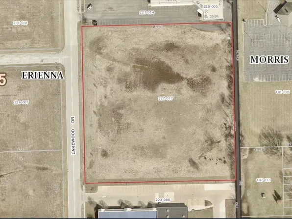 1455 Lakewood Dr, Morris, IL 60450