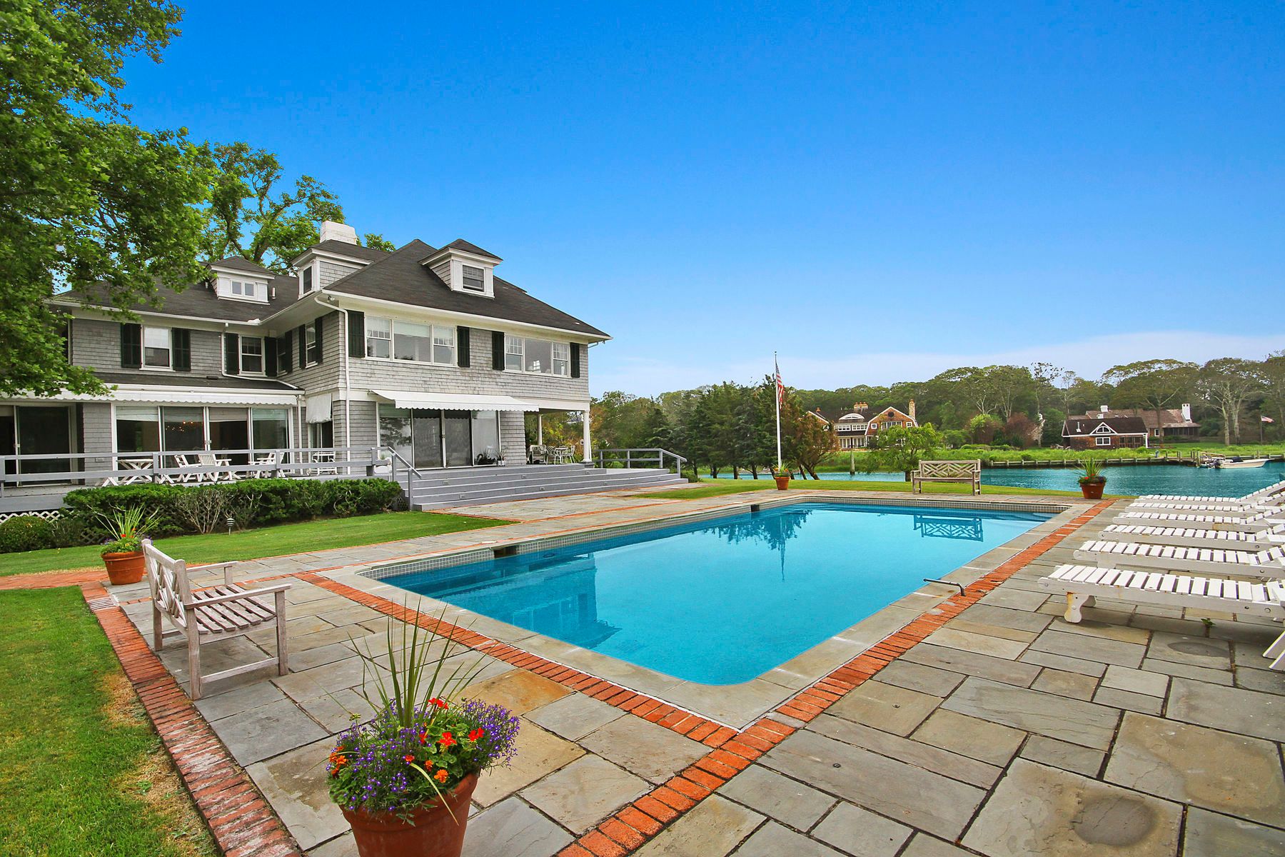 9 & 11 Bay Rd, Quogue, NY 11959 Out East