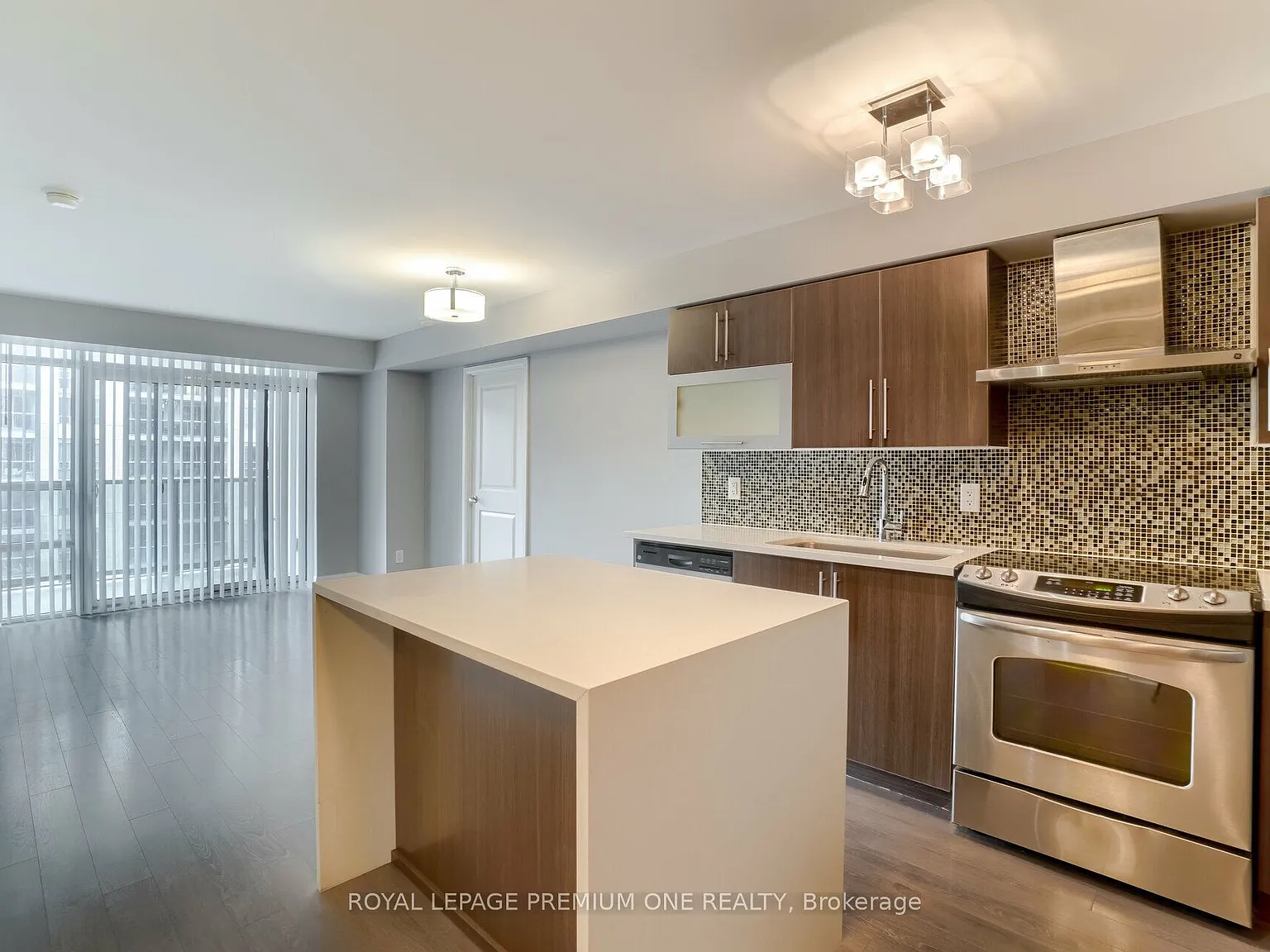 2 bed, $2,900 — Photo 2
