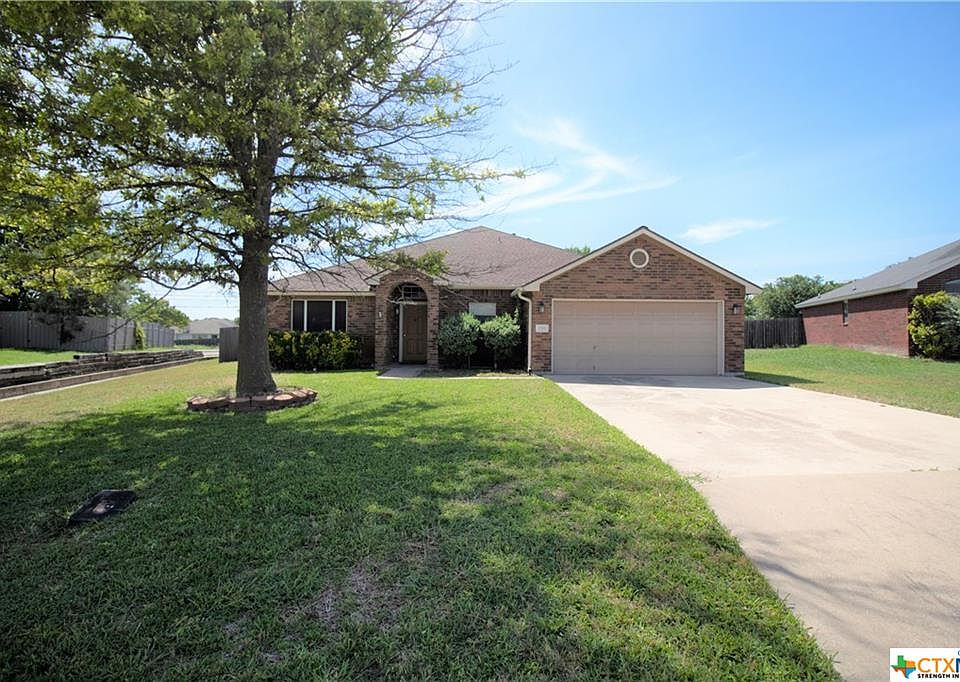 1st image of 2519 Creek Dr