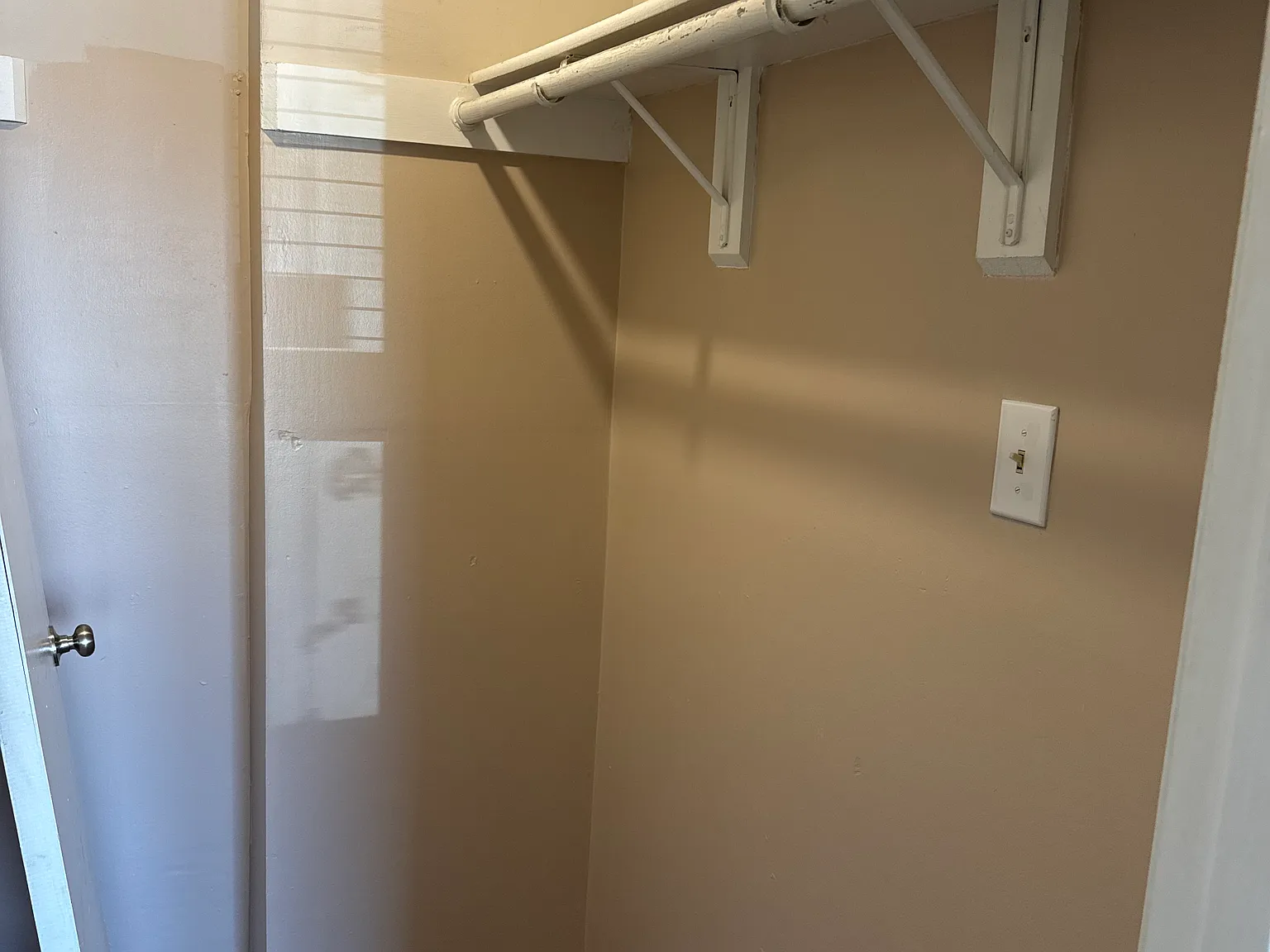 2 bed, 850 sqft, $1,100 — Photo 2
