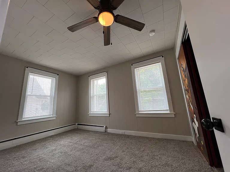 136 Sanders Rd — Photo 20