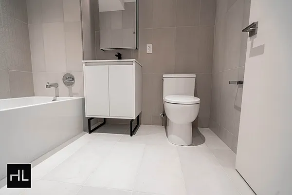 Rented by Highline Residential | media 16