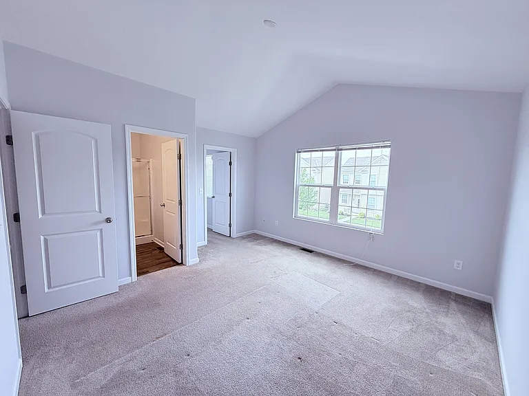 6119 Deansboro Dr — Photo 14
