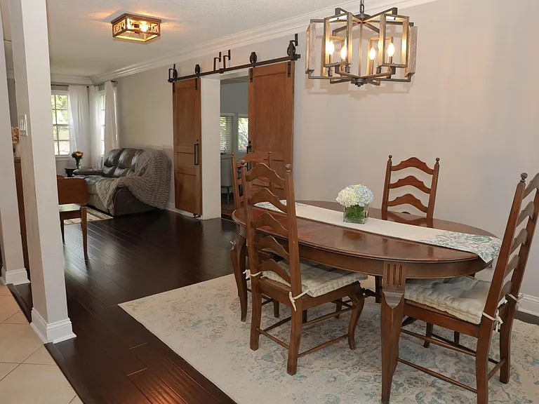4118 W Palmira Ave — Photo 22