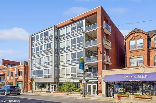 744 W Fullerton Ave #404 Photo 1