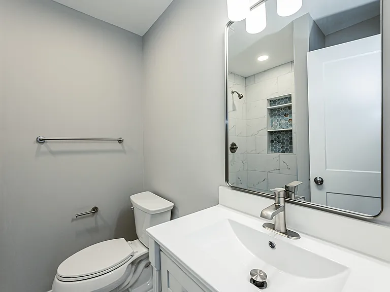 1404 Landis Dr — Photo 17