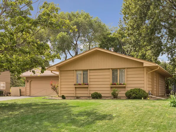 3901 Louisiana Ave N, New Hope, MN 55427