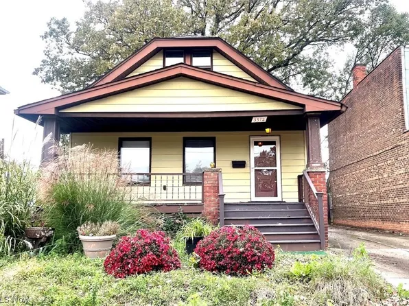 3572 W 105th St, Cleveland, OH 44111
