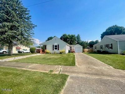 308 W E St, Elizabethton, TN, 37643