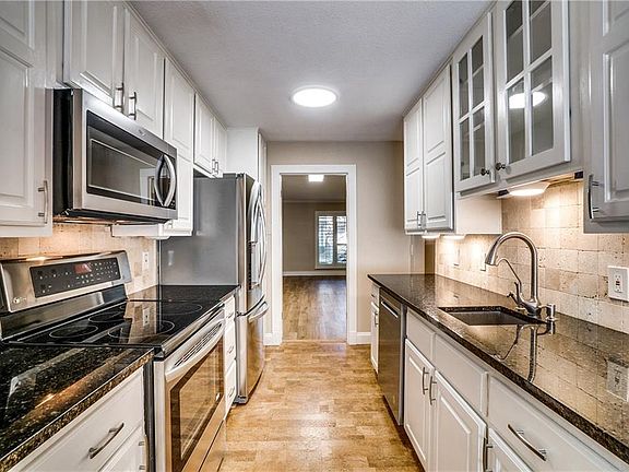 4th image of 11104 Valleydale Dr APT B