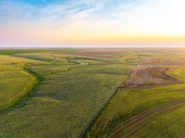 E Road 100 S, Hoxie, KS 67740