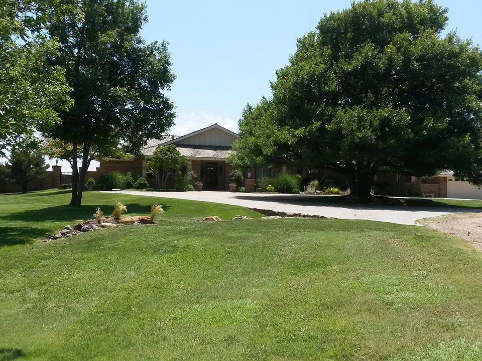 1st image of 115 Walnut Dr