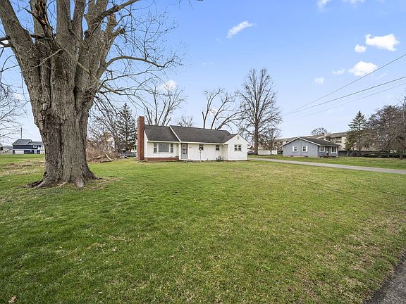 2nd image of 5023 Walnut Rd