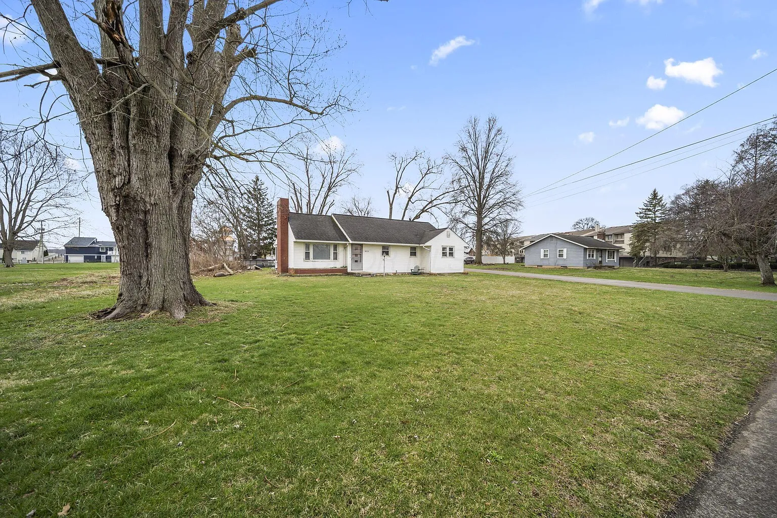 5023 Walnut Rd photo 1