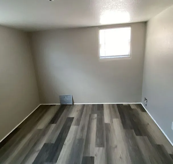 1002-B100 Everett St — Photo 10