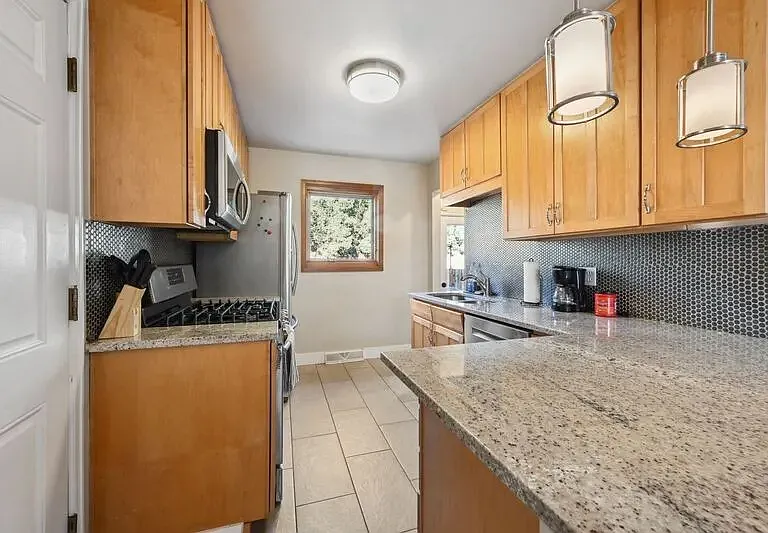 5427 Cody St — Photo 7