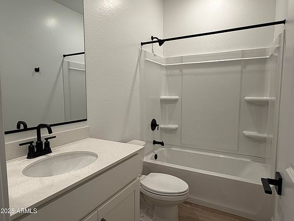 5th image of 5533 W BUIST Avenue