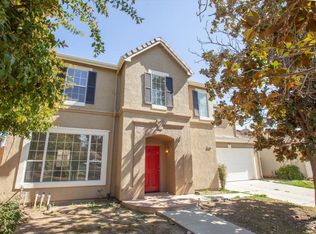 2483 S Summerfield Ln, Fresno, CA 93725