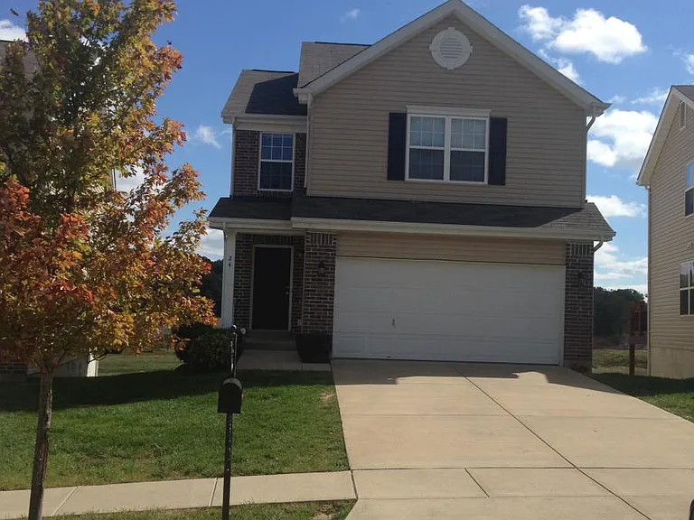 24 Brushy Brook Ct — Photo 1