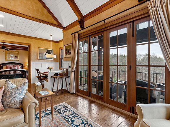 5th image of 115 Button Bush Trl