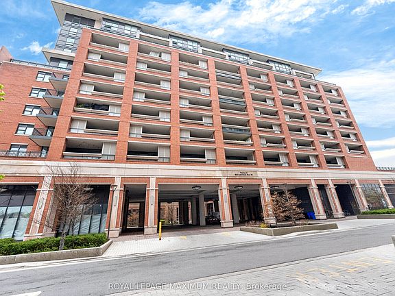 3rd image of 830 Lawrence Ave W #1510