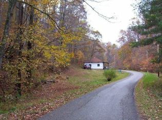 741 Robinson Run, Walton, WV 25286