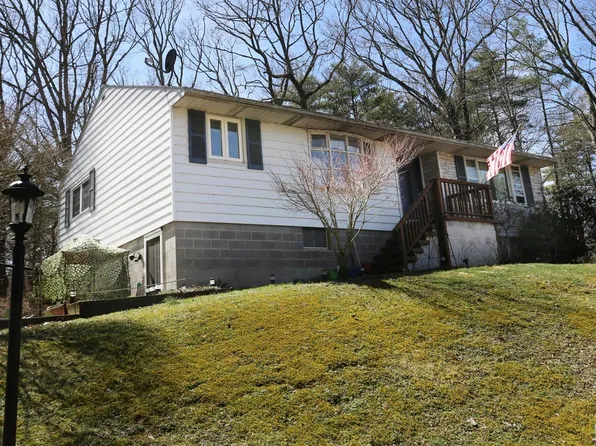 1879 State Route 81, Earlton, NY 12058