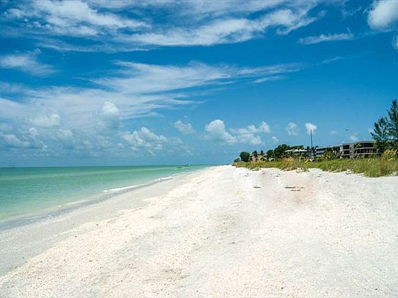 3rd image of 2529 West Gulf Drive #106