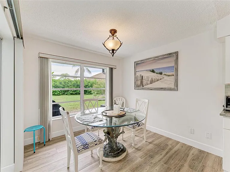 405 Bayside Ln — Photo 20