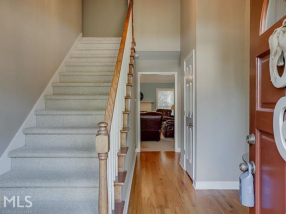 3rd image of 3712 Grahams Port Ln