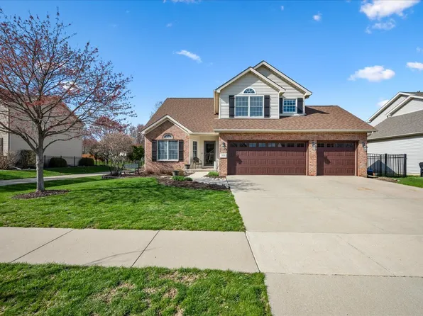 3102 Sable Oaks Rd, Bloomington, IL 61704