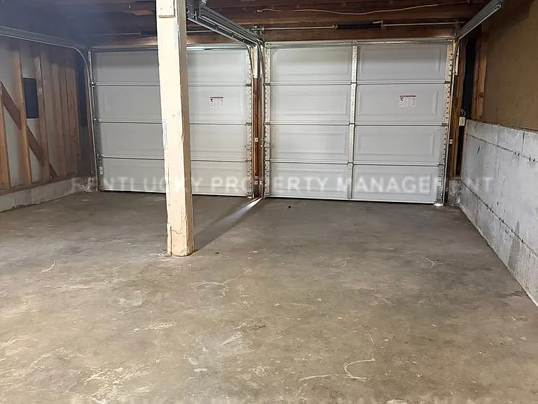 2516 S 284th St — Photo 34