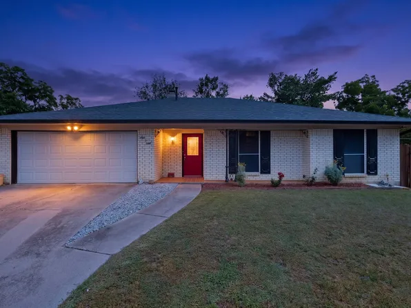 908 Hillside Ct, Bedford, TX 76022