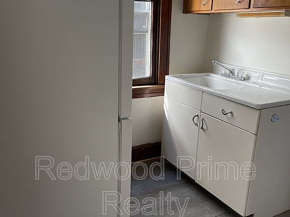 5th image of 631 Coleman Ave Unit 3