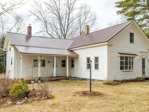 42 Barre Rd, Petersham, MA 01366