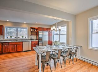 678 Maplewood Ave #B, Portsmouth, NH 03801