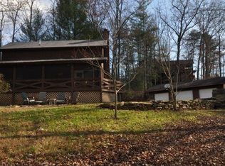 160 Moonshine Mountain Rd, Mineral Bluff, GA 30559
