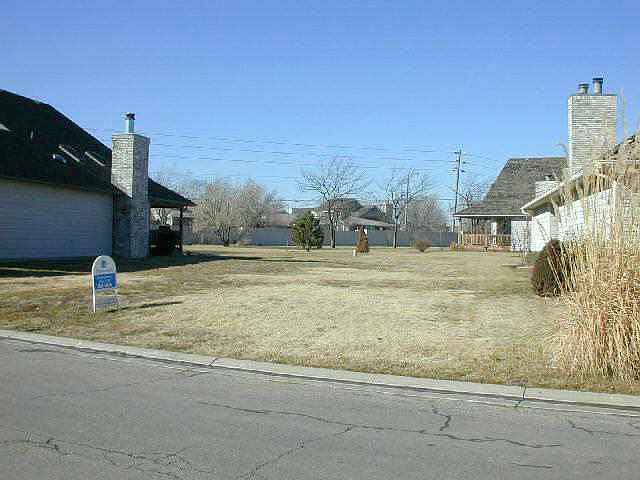1st image of 8028 E Windwood Cir