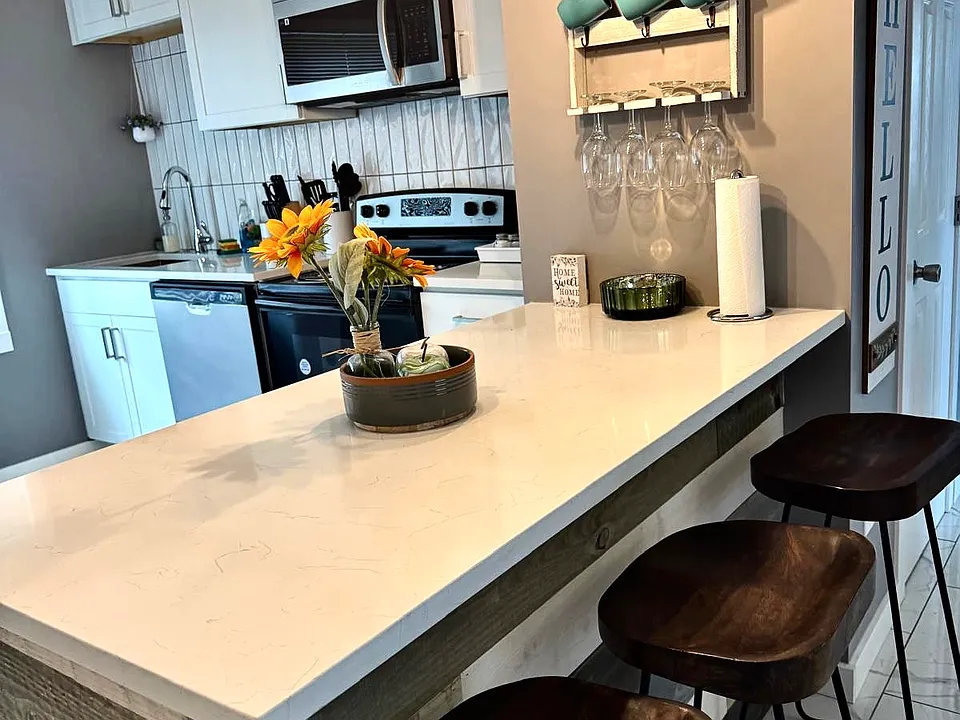 1163-1203 E Erie Ave #5