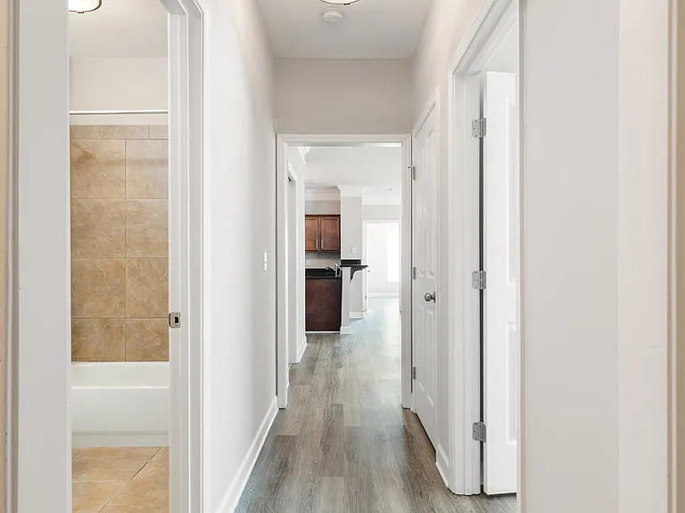 2310 Elliott Ave #109 — Photo 3