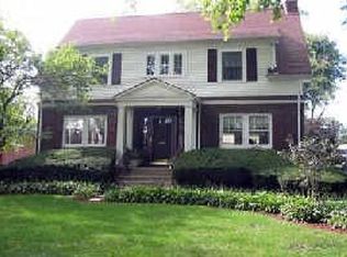 922 Forestview Ave, Park Ridge, IL 60068